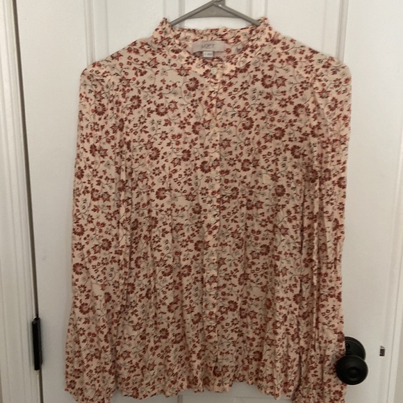 Loft size small blouse - Picture 3 of 3